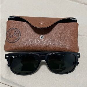 Men’s Ray Ban Wayfarer sunglasses